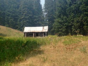 Collapsing meadow house as Oregon border approaches